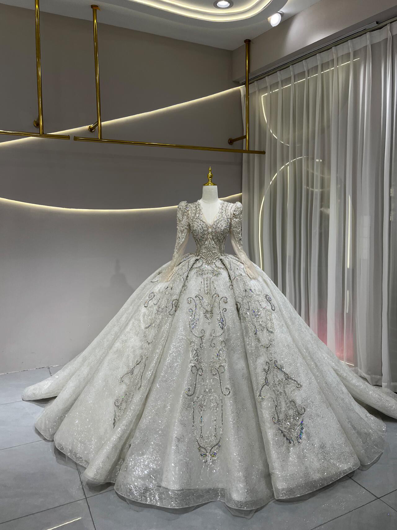 韓国風　新作　高評価続出　フレアスカート　ボリューム　エレガントなレース　編みあげサイズオーダー可能ホワイト　ブライダル