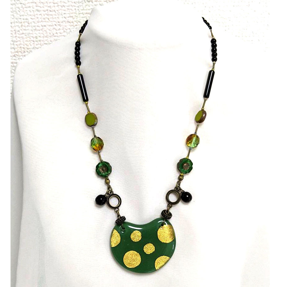 送料無料◆オリジナルデザインガラストップネックレス◆(金具：真鍮 /飾り：ガラス)