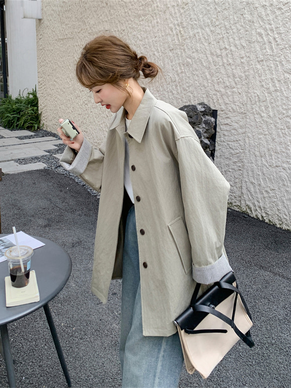 春と秋に着る、立て襟（たてえり）の風呂敷コート（ふろしきコート）のアウター      レディース  丈カット無料 1枚目の画像