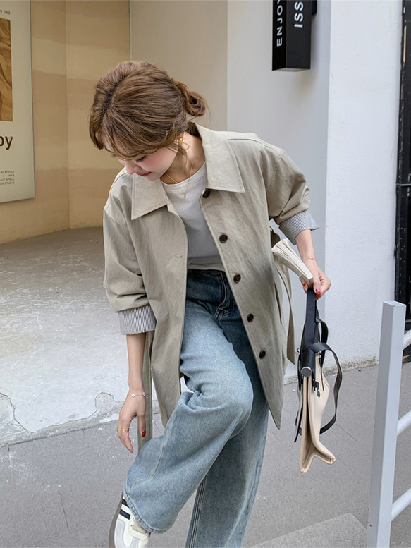 春と秋に着る、立て襟（たてえり）の風呂敷コート（ふろしきコート）のアウター      レディース  丈カット無料 3枚目の画像