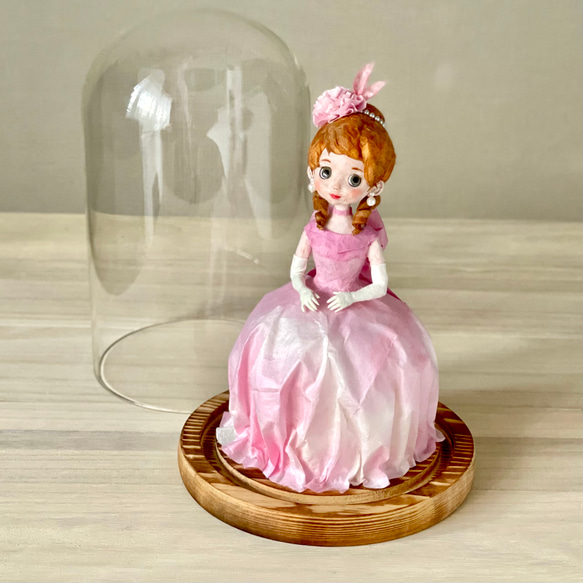 桃色のドレスを纏った和紙のフランス人形｜ガラスドーム入り昭和レトロ