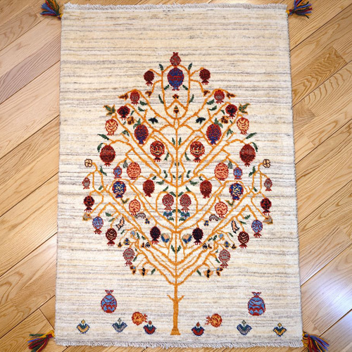 ペルシャ　パルヴィーズ　カシュクリ　玄関　98×63　ベージュ　ザクロの木　実 ペルシャ パルヴィーズ カシュクリ 玄関 98×63 ベージュ ザクロ