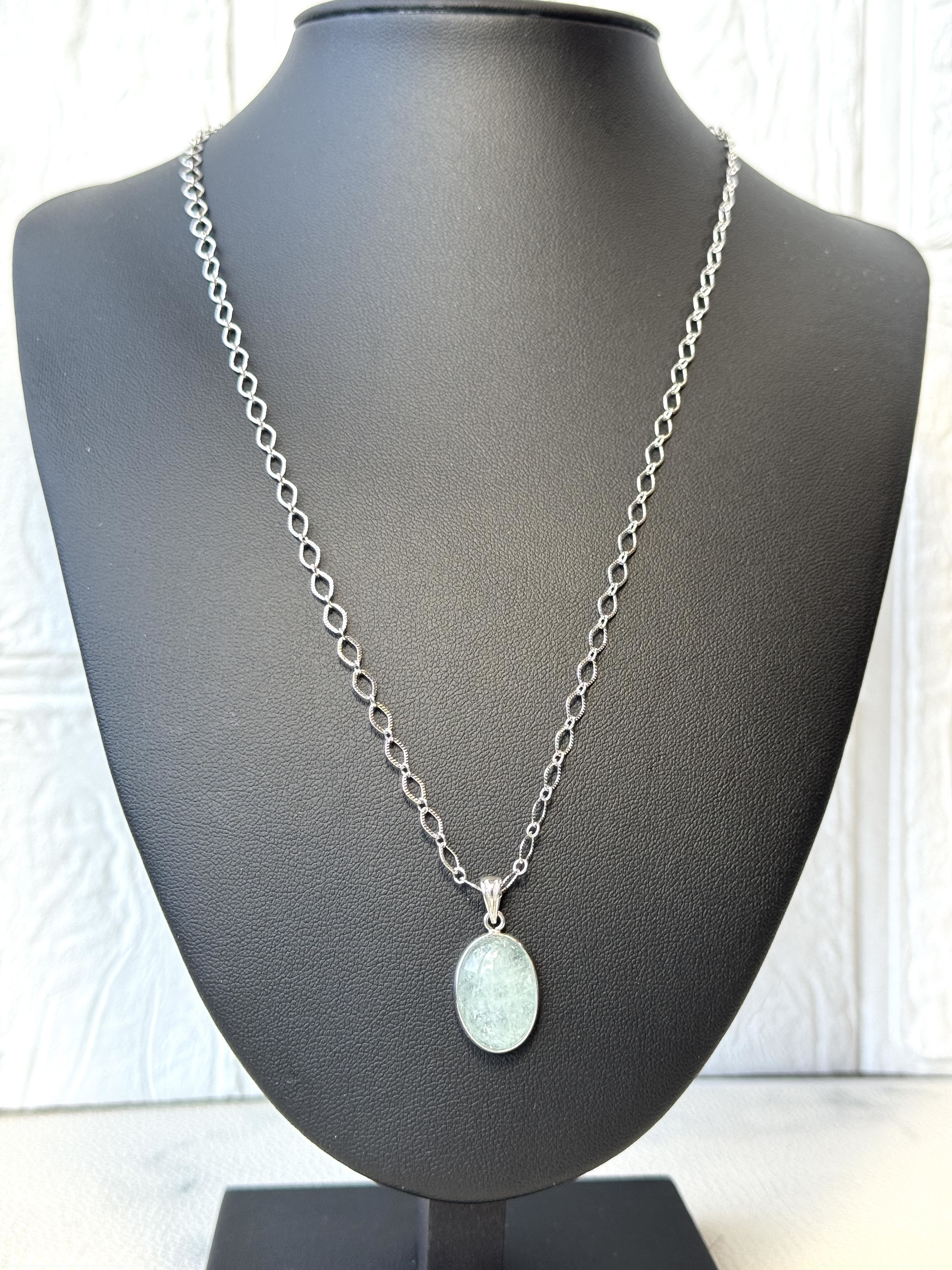 ミルキーアクアマリンのペンダント