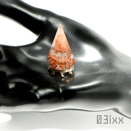 盛塩 オルゴナイト 六角錐ミニ 台座付き 水晶 完全の石 天然石