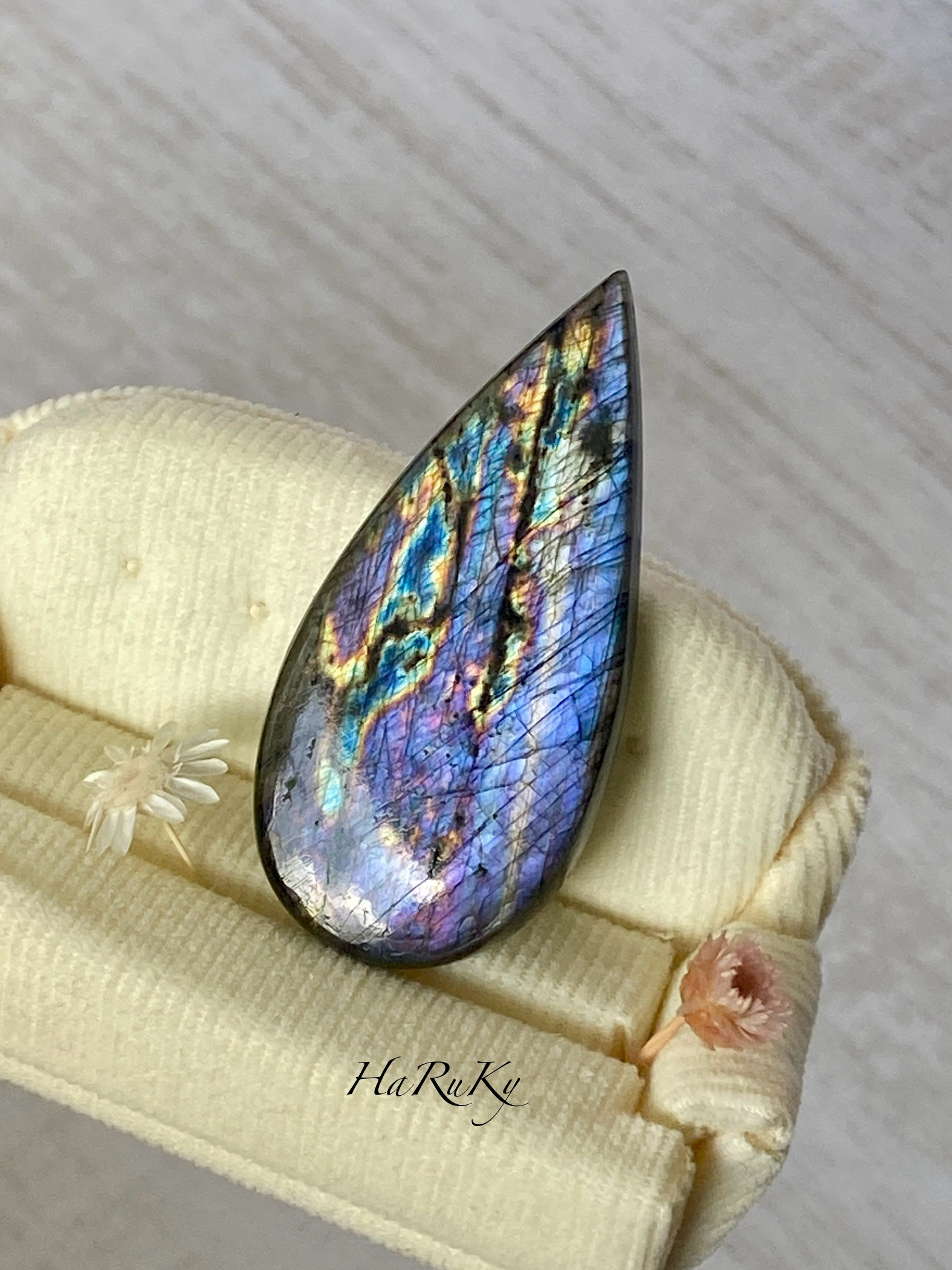 ハイグレード｜パープル with マルチカラー ラブラドライト 81 天然石 天然色