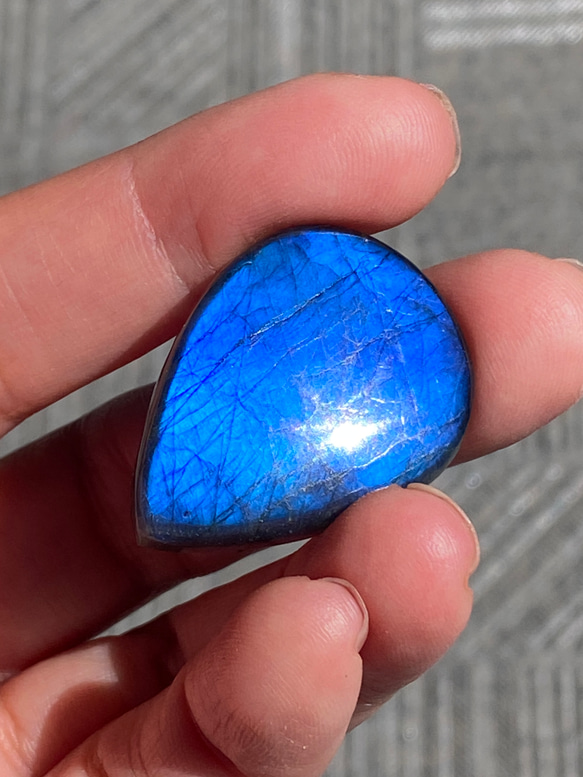 Top-Notch ディープブルー ラブラドライト 82 天然石 天然色 9枚目の画像
