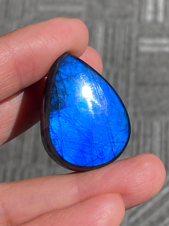 Top-Notch ディープブルー ラブラドライト 82 天然石 天然色 3枚目の画像