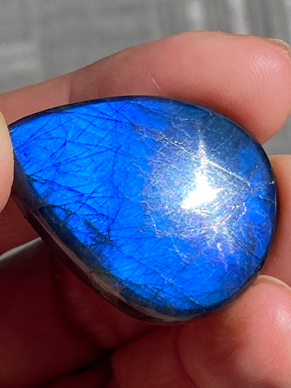 Top-Notch ディープブルー ラブラドライト 82 天然石 天然色 16枚目の画像