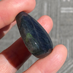 Top-Notch ディープブルー ラブラドライト 82 天然石 天然色 4枚目の画像