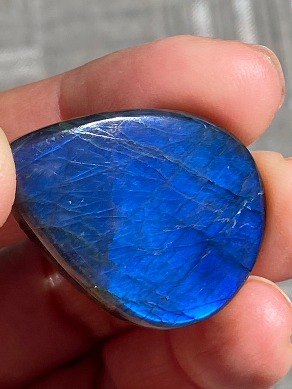 Top-Notch ディープブルー ラブラドライト 82 天然石 天然色 17枚目の画像