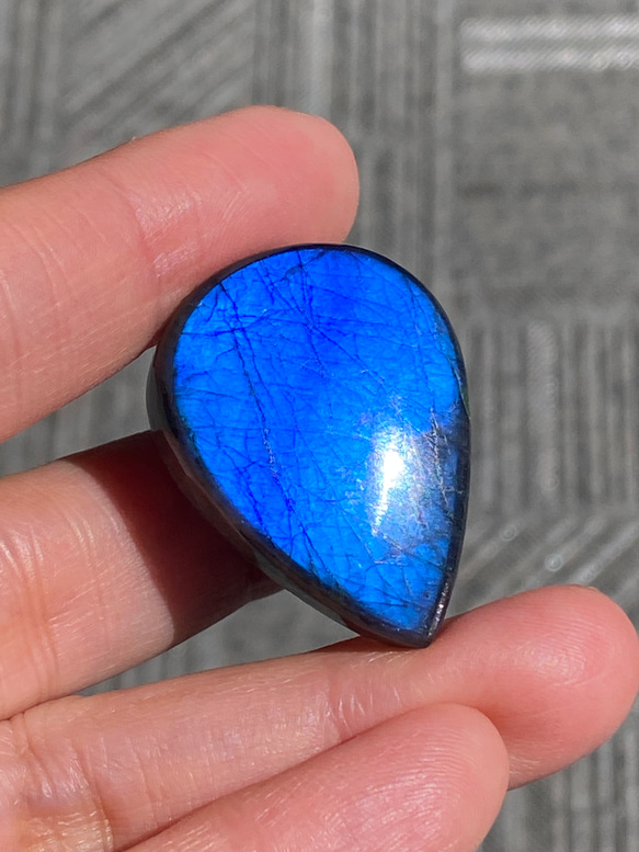 Top-Notch ディープブルー ラブラドライト 82 天然石 天然色 7枚目の画像