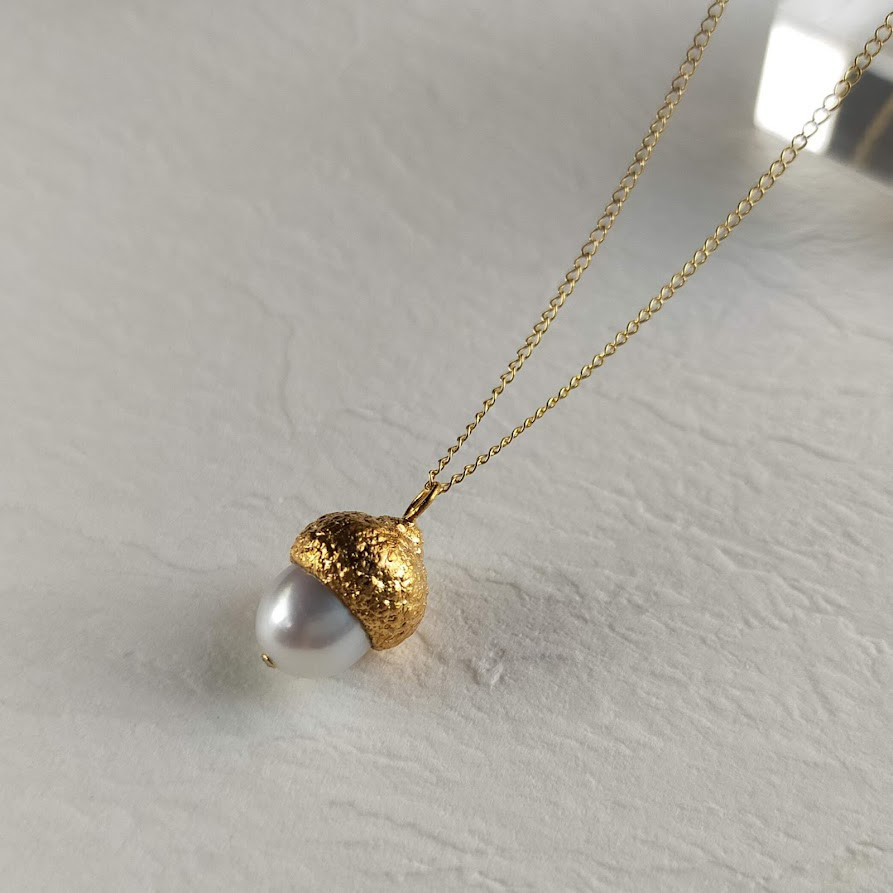 K24gp どんぐりのネックレス