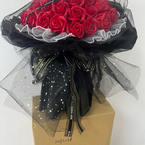 赤ソープフラワー 花束 母の日造花 花 敬老の日フラワーギフト バラ