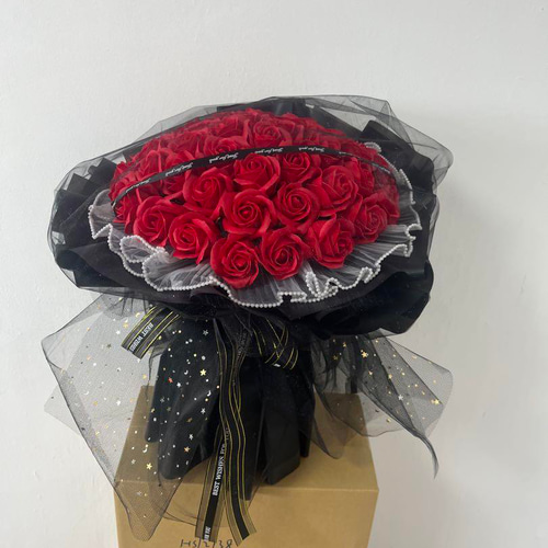 赤ソープフラワー 花束 母の日造花 花 敬老の日フラワーギフト バラ