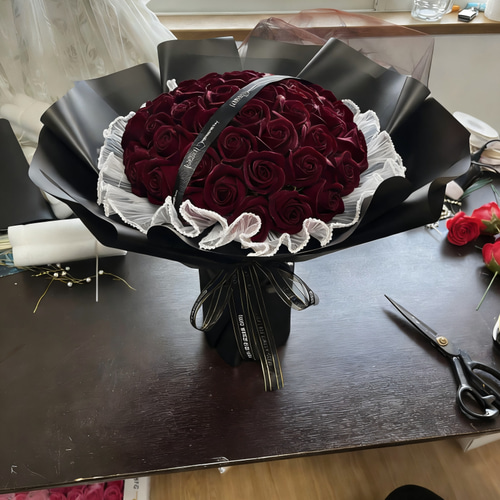 赤ソープフラワー 花束 母の日造花 花 敬老の日フラワーギフト バラ