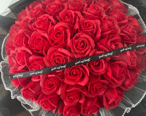 赤ソープフラワー 花束 母の日造花 花 敬老の日フラワーギフト バラ