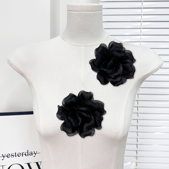 立体薔薇モチーフ　12cm*12cm ブラック 2枚目の画像