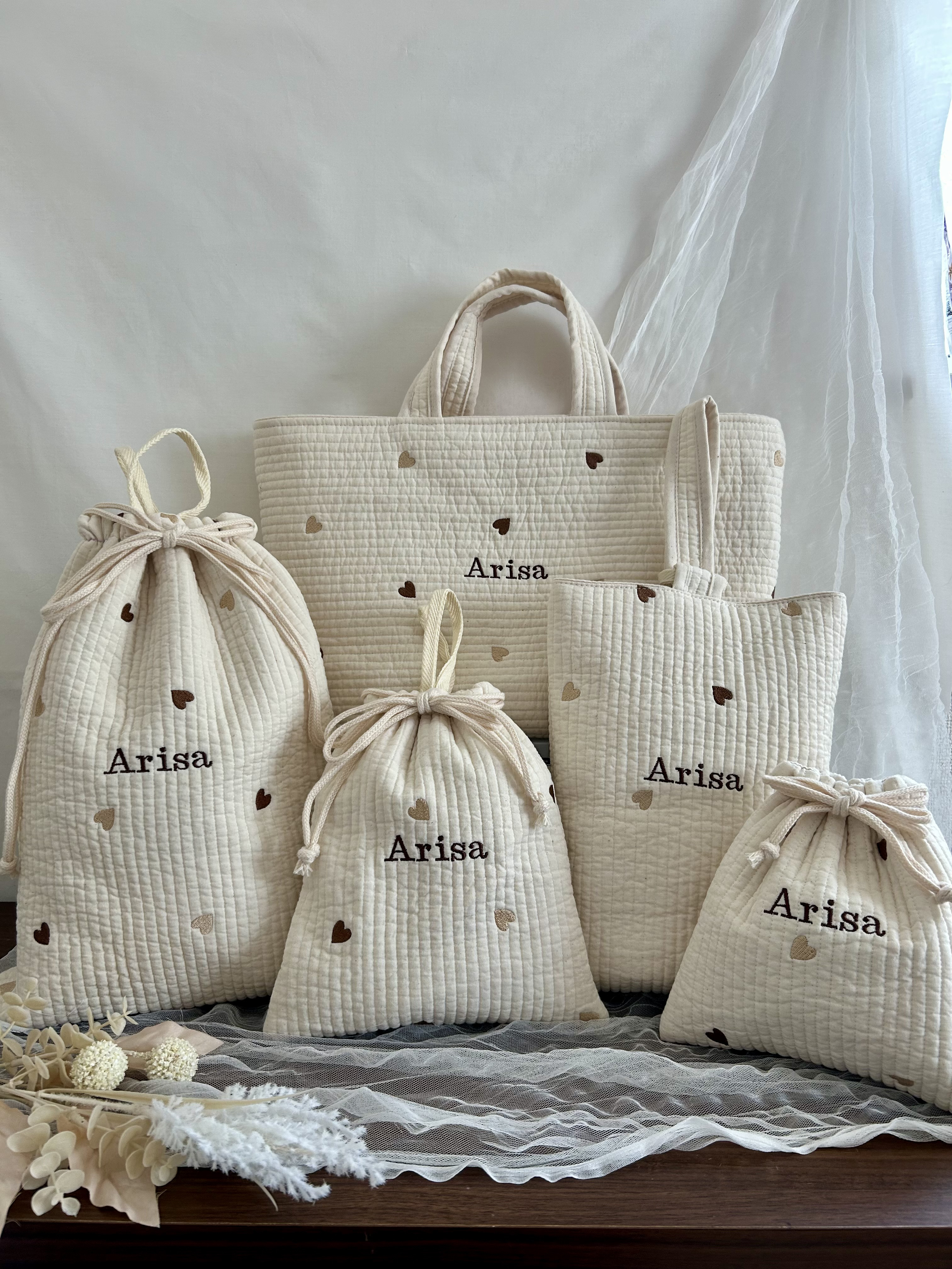 【オーダーメイド✂︎】【ママとお揃い】【単品購入も可】【フリル有・無】【お名前刺繍】【４点セット】