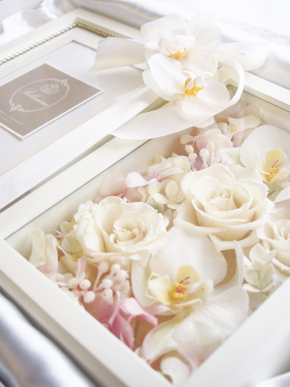 記念日に贈りたいフォトフレームアレンジ　 ローズ＆スカピオサ♪ 6枚目の画像