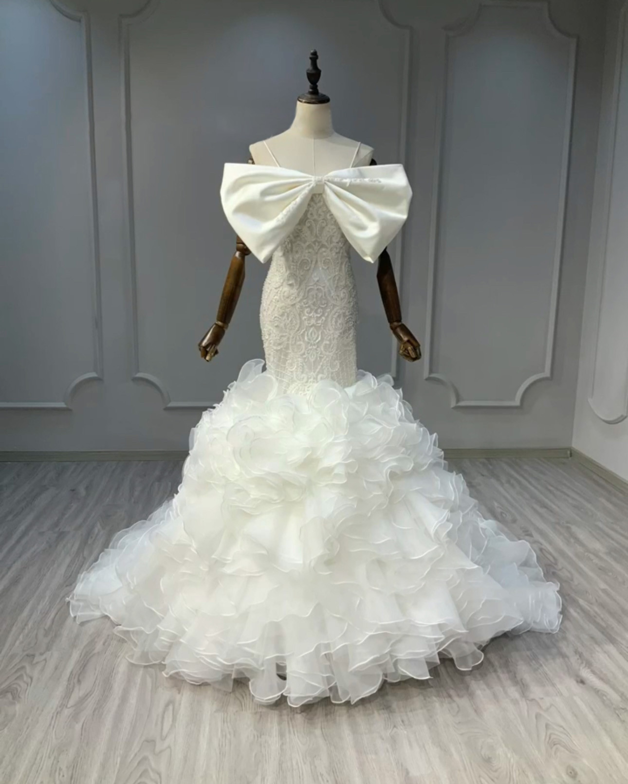 大人気上昇中　ラッフルスカート　ギャザー　チュール　ふわふわ　タイトスカート　リボン付きサテン　ブライダル二次会サイズオ 49,494円