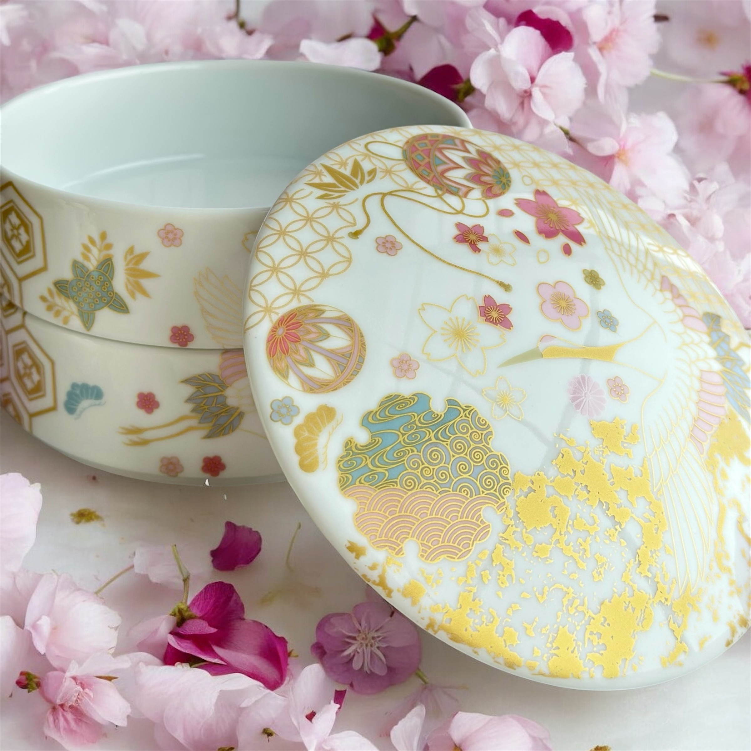 華やか金彩✦2段重箱　プレート2枚付き