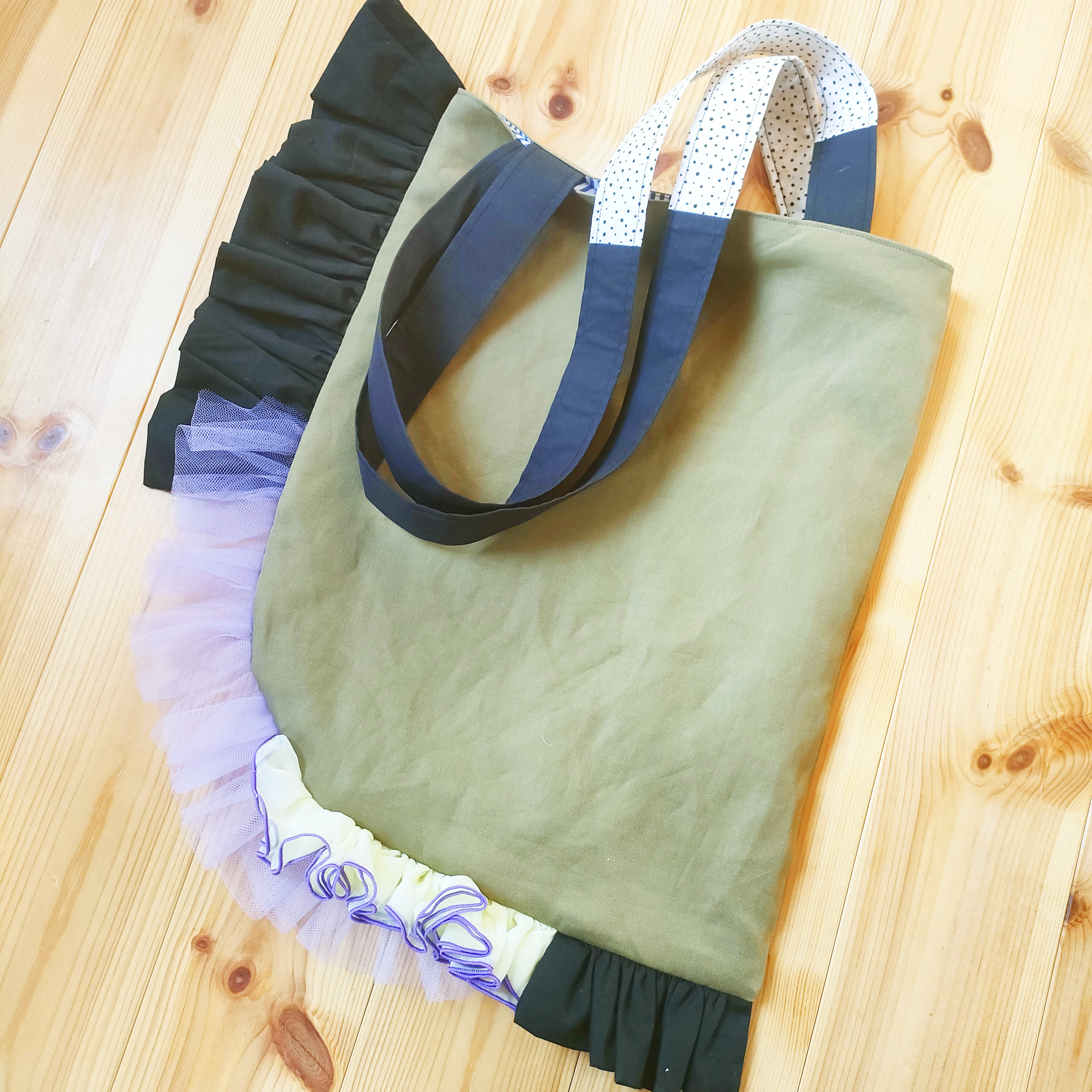 ⚘　１点もの作品　⚘　ひとつまがり道トート【 カーキブラック 】