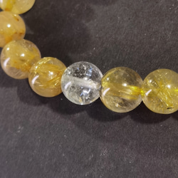 セール！まるで龍神が宿るかのような！5Aゴールドルチルクオーツ　究極のパワーブレス1点物 5枚目の画像