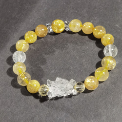 セール！まるで龍神が宿るかのような！5Aゴールドルチルクオーツ　究極のパワーブレス1点物 2枚目の画像