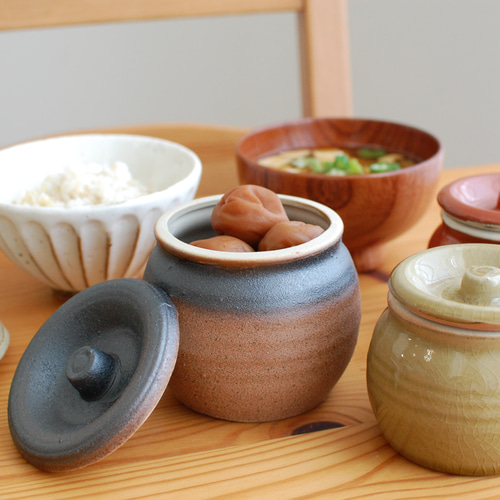 梅干しやお漬物入れにおすすめ お漬物甕（かめ）砂糖壺 鉄茶 保存容器
