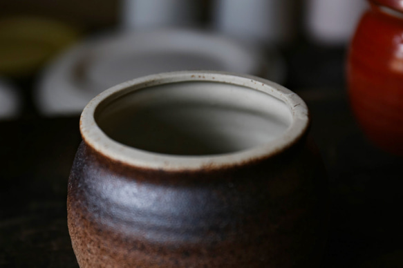 梅干しやお漬物入れにおすすめ　お漬物甕（かめ）砂糖壺　鉄茶 14枚目の画像