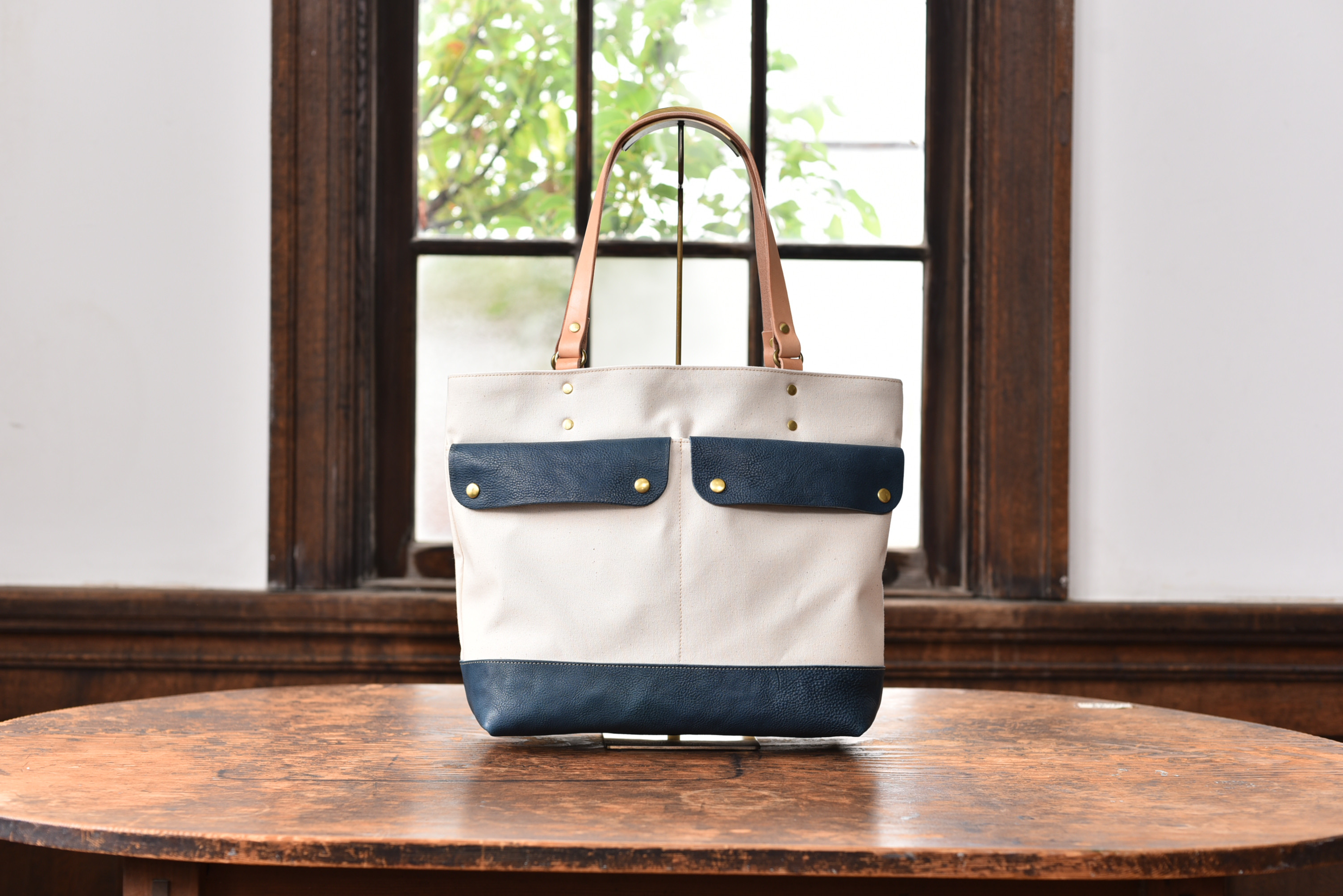 MUDITA HILL｜2フラップトートバッグ ホワイト