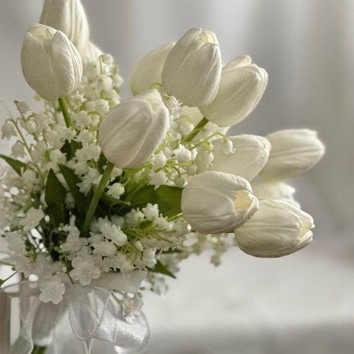 チューリップ　スズラン　プリザードフラワー　ブーケ　ウェディング　結婚式　白 チューリップブーケ ホワイトチューリップ スズランブーケ 花束