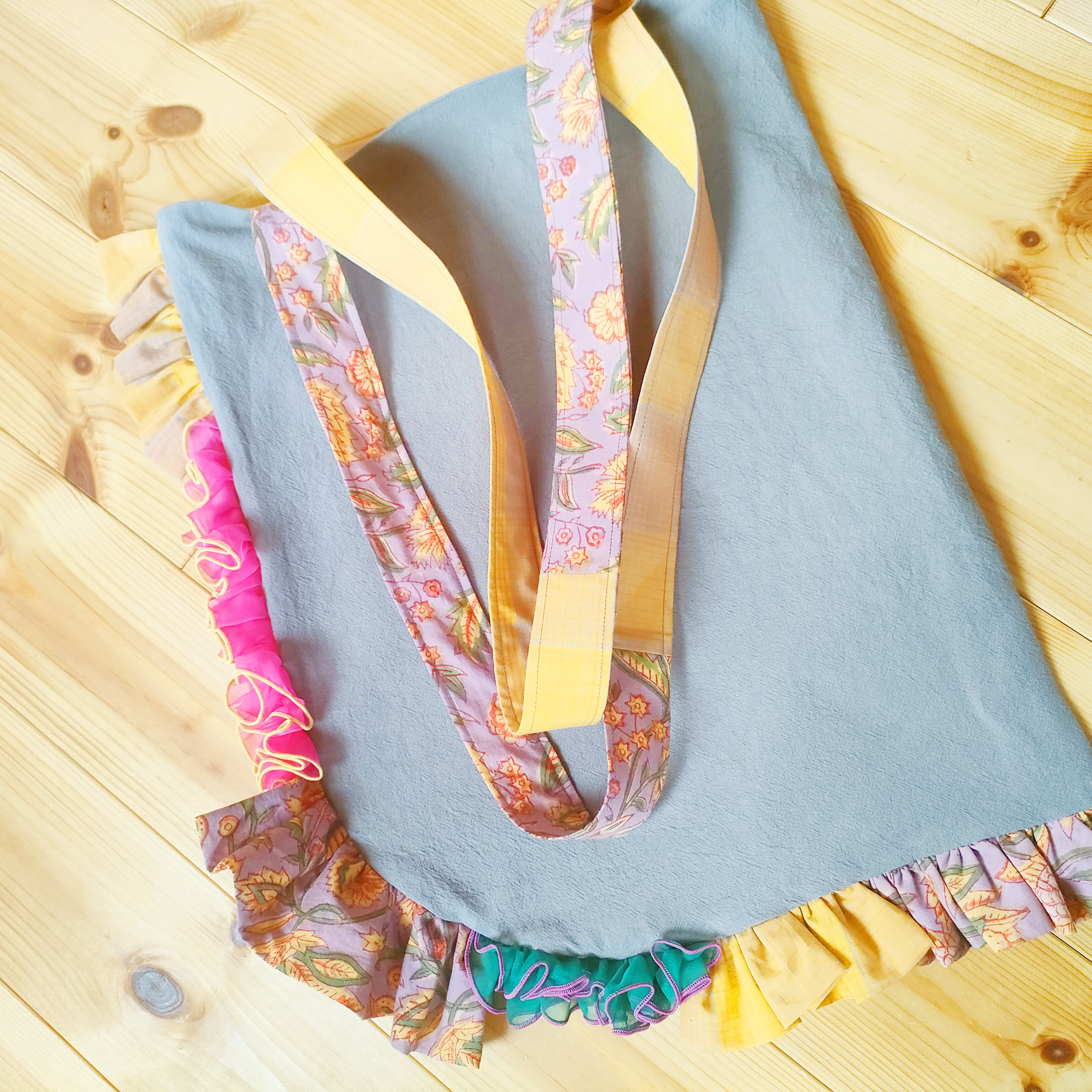 ⚘　１点もの作品　⚘　ひとつまがり道トート【 紫のお花のブロックプリント 】