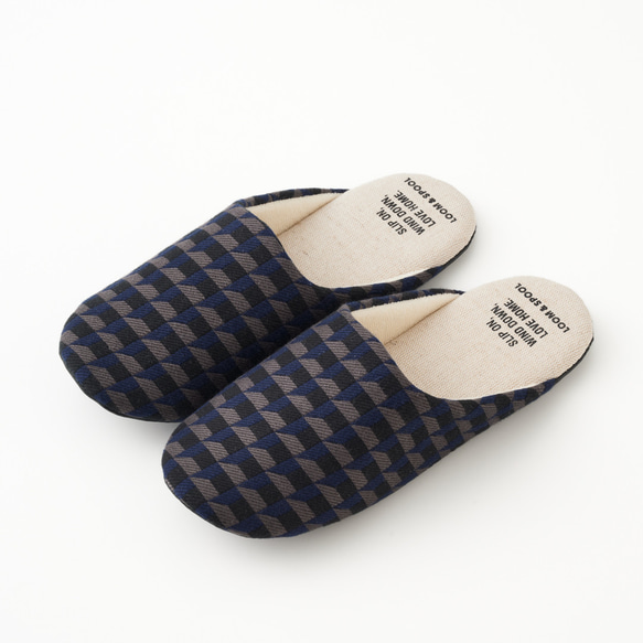 日本／播州織の残り物は宝物。幾何柄ジャガードのカジュアルなソフトスリッパ　引っ越し　玄関インテリア　天然素材 5枚目の画像