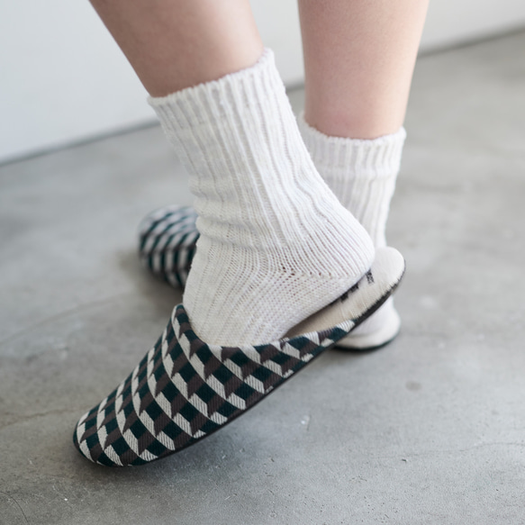 日本／播州織の残り物は宝物。幾何柄ジャガードのカジュアルなソフトスリッパ　引っ越し　玄関インテリア　天然素材 17枚目の画像