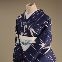 ◇現代 有松鳴海絞 浴衣◇【濃紺他】七宝柄に花の凝った意匠が ◇現代 有松鳴海絞 浴衣◇【濃紺他】七宝柄に花の凝った意匠が
