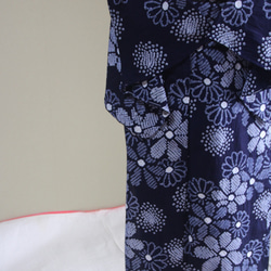 ◇現代 有松鳴海絞　浴衣◇【濃紺】計算された小菊の配置が美しい　モアトール袖長め裄72ｃｍ　木綿浴衣　 9枚目の画像