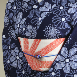 ◇現代 有松鳴海絞　浴衣◇【濃紺】計算された小菊の配置が美しい　モアトール袖長め裄72ｃｍ　木綿浴衣　 5枚目の画像