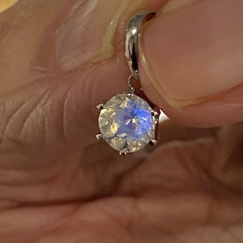 Pt900 ラブラドライト ダイヤモンドのペンダント