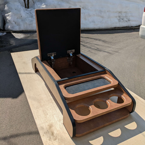 ハイエースDX､レジアスエースDX専用センターコンソール] その他