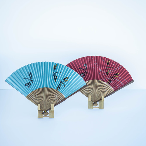 高島扇骨を用いた扇子 「トンボ～水色～」 蜻蛉柄(とんぼ柄