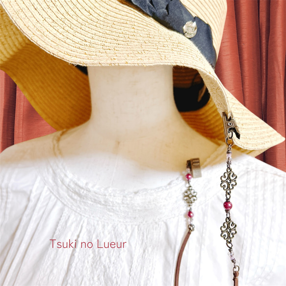 アンティーク調透かしフラワーチャームの帽子クリップ 3枚目の画像