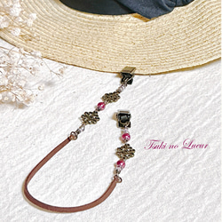 アンティーク調透かしフラワーチャームの帽子クリップ 2枚目の画像