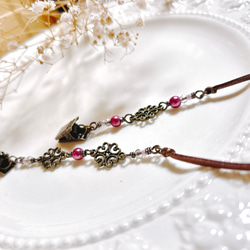 アンティーク調透かしフラワーチャームの帽子クリップ 4枚目の画像