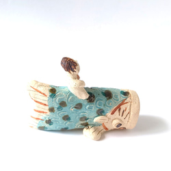 元気で笑顔の金太郎さんと鯉のぼり　　金太郎鯉遊び　置物　陶器 9枚目の画像