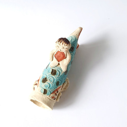 元気で笑顔の金太郎さんと鯉のぼり　　金太郎鯉遊び　置物　陶器 4枚目の画像