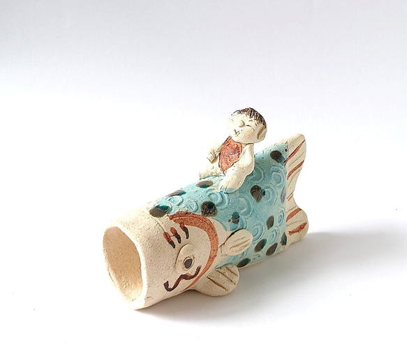 元気で笑顔の金太郎さんと鯉のぼり　　金太郎鯉遊び　置物　陶器 10枚目の画像