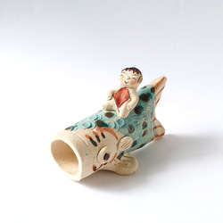 元気で笑顔の金太郎さんと鯉のぼり　　金太郎鯉遊び　置物　陶器 2枚目の画像