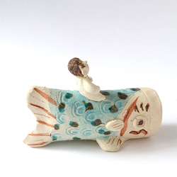 元気で笑顔の金太郎さんと鯉のぼり　　金太郎鯉遊び　置物　陶器 11枚目の画像