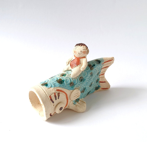 元気で笑顔の金太郎さんと鯉のぼり　　金太郎鯉遊び　置物　陶器 6枚目の画像